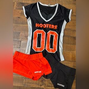 Hooters Black and Orange Athletic Set